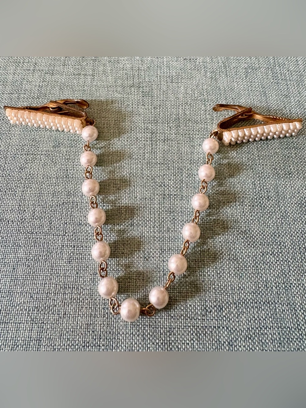 1950’s vintage faux pearl sweater guard decorative clips & faux pearl chain link